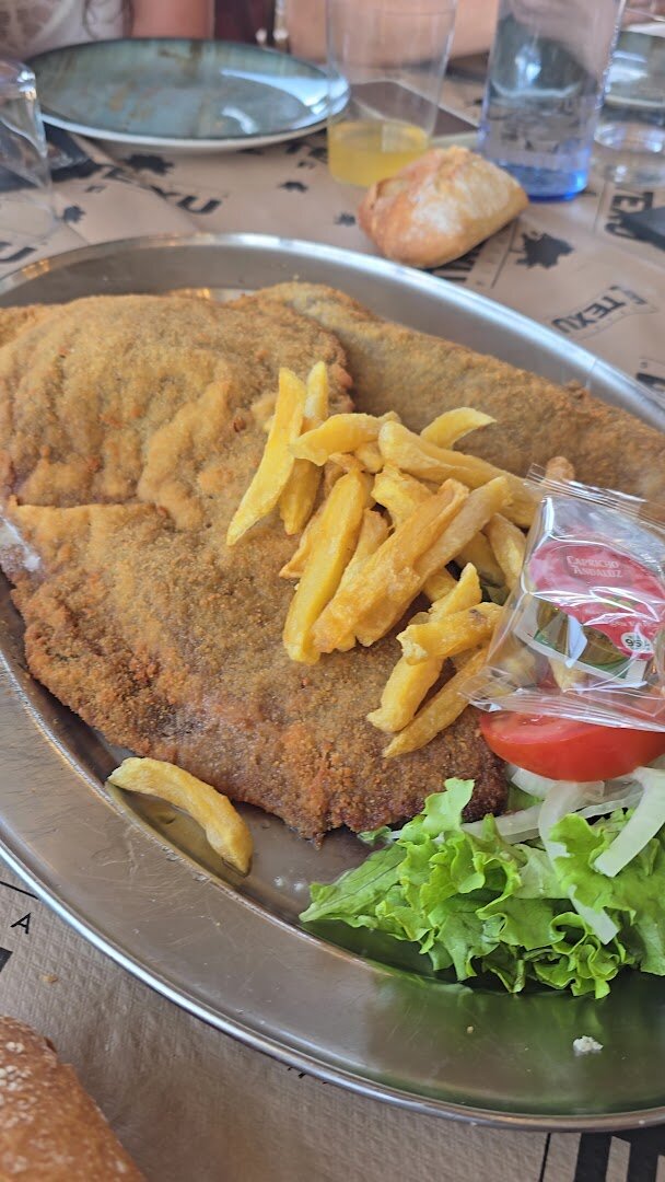 Cachopo - El auténtico cachopo asturiano, crujiente por fuera y jugoso por dentro